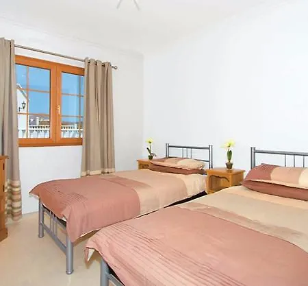 Amaryills بويرتو ذيل كارمين